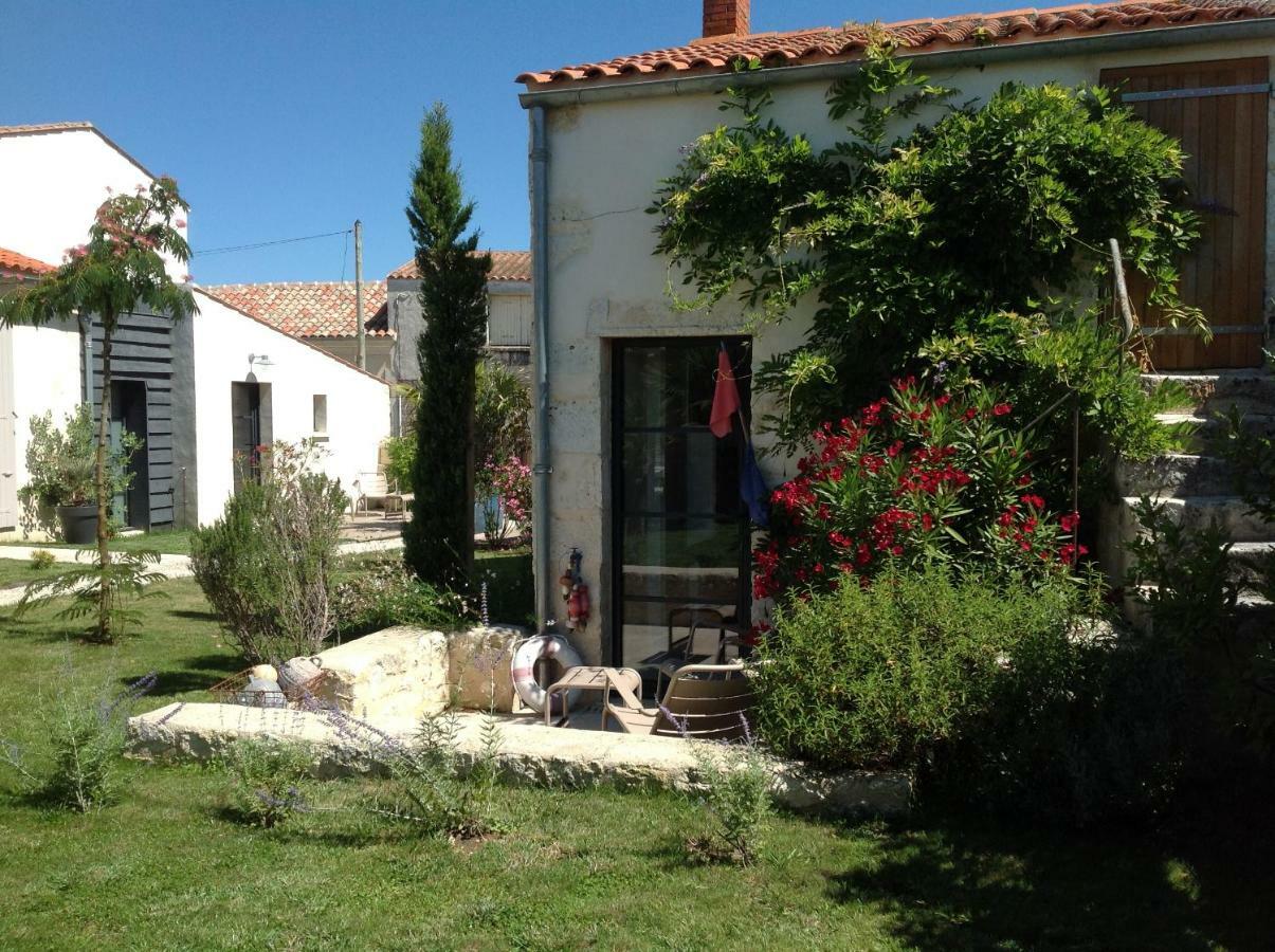 Vents Et Marees Saint-Pierre-d'Oleron Exterior photo